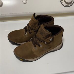 Danner women’s Tan hiking Boots
